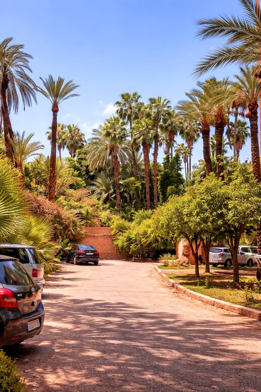Private parking near Jardin Majorelle — Majorelle Balcony Apartment
